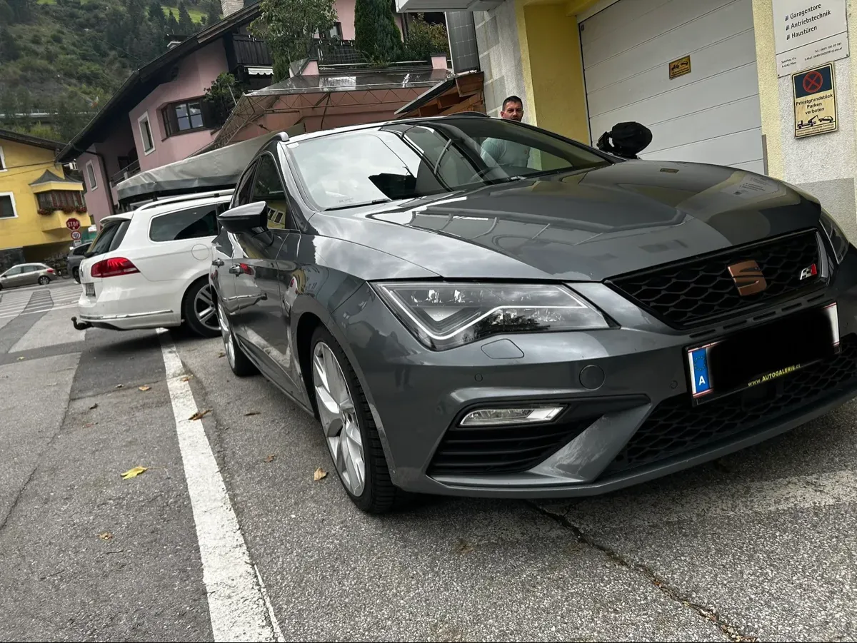 Seat Leon 2018 photo 2