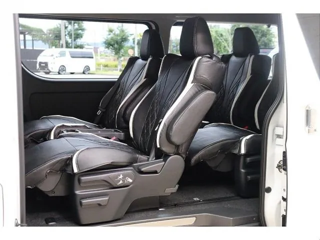 Toyota Hiace 2026 photo 2