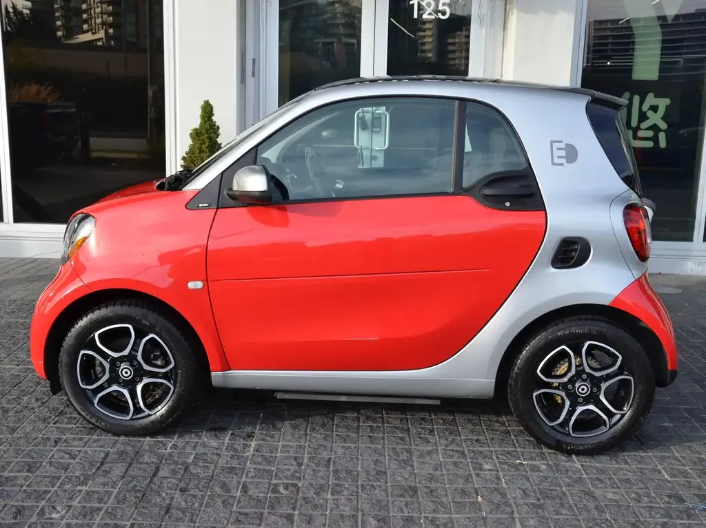 Smart Fortwo 2018 photo 3