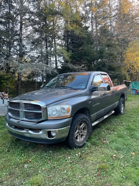 Dodge Ram 1500 2006 photo 2