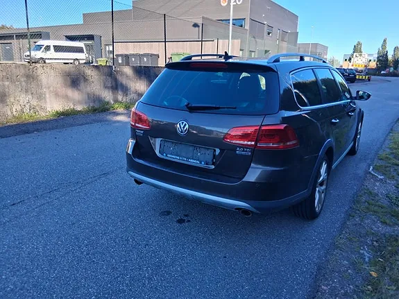 Volkswagen Passat 2013 photo 5