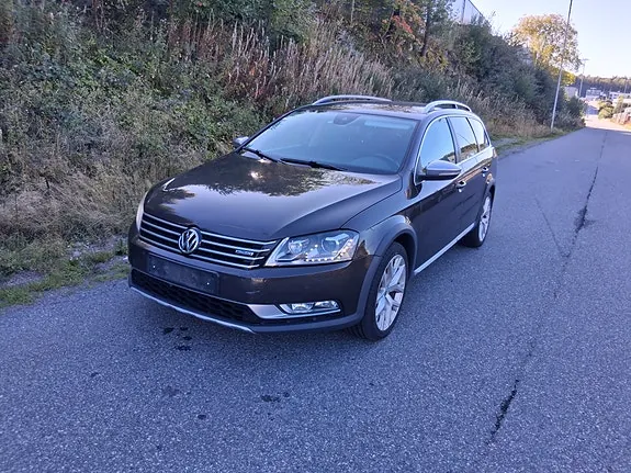 Volkswagen Passat 2013 photo 2