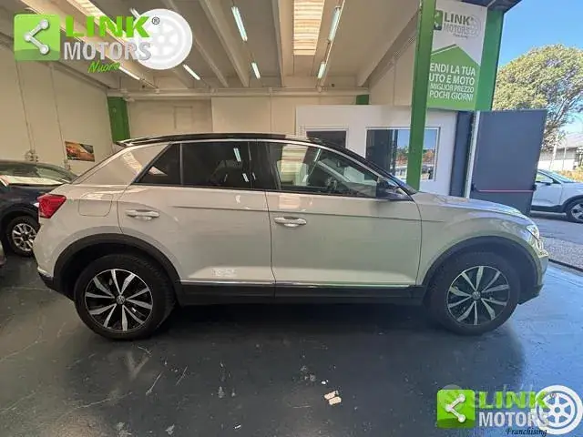 Volkswagen T-Roc 2018 photo 5