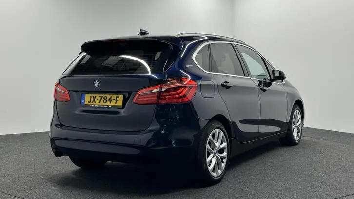 BMW 2 Series Active Tourer 2016 photo 2