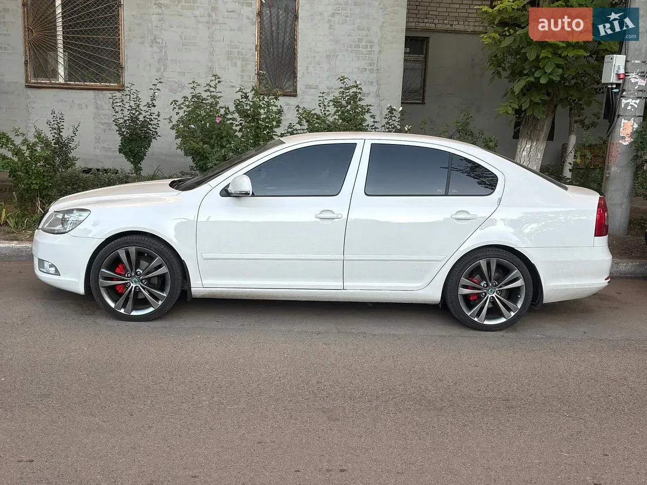 Skoda Octavia 2011 photo 4