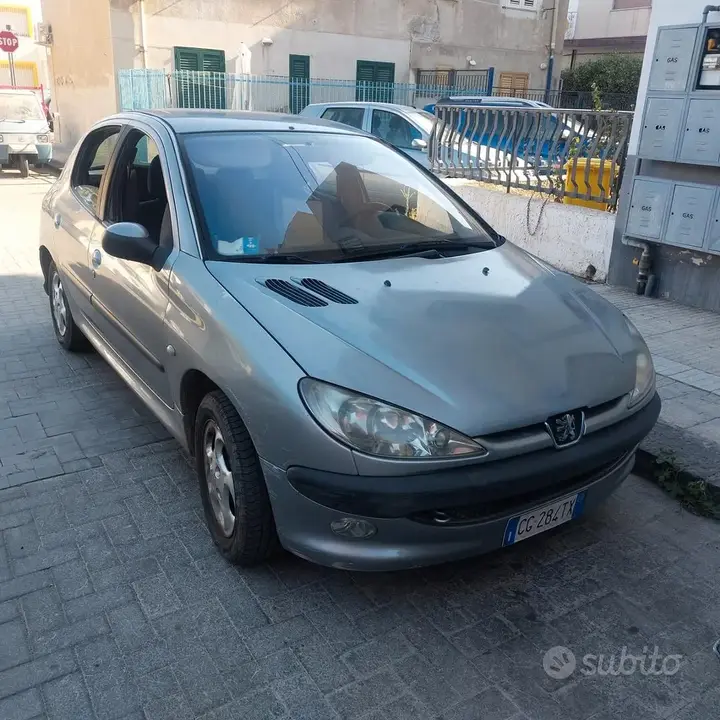 Peugeot 206 2003 photo 2