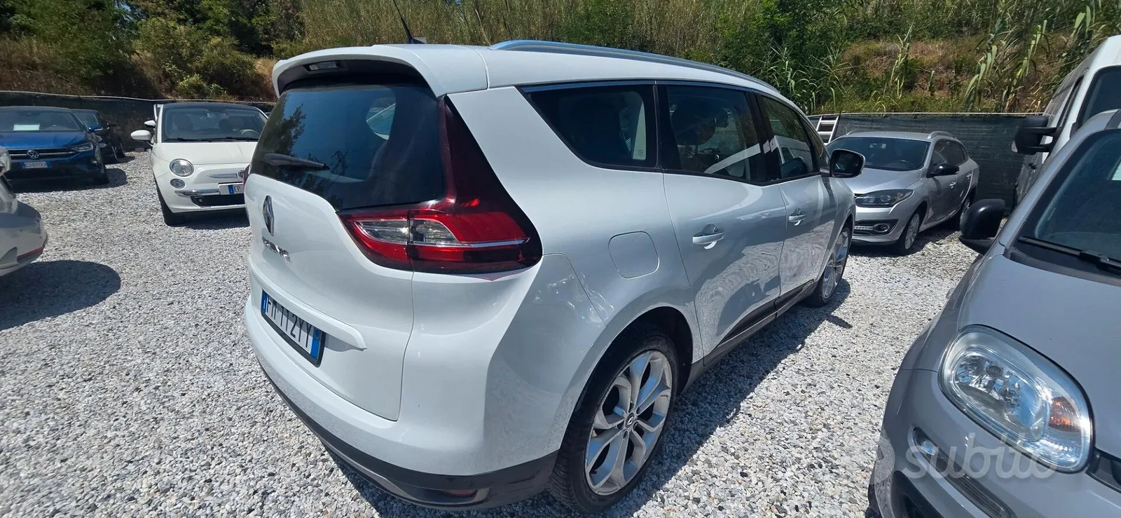Renault Grand Scenic 2017 photo 2