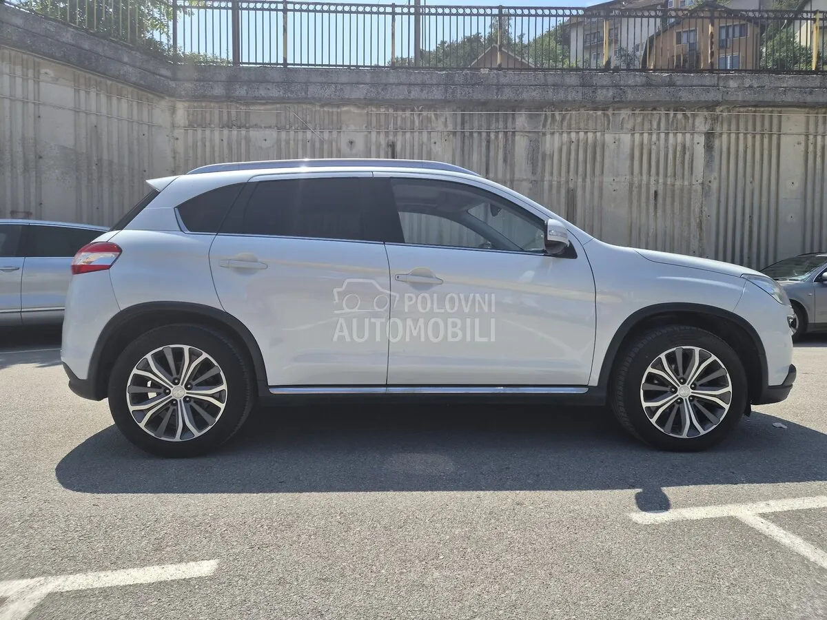 Peugeot 4008