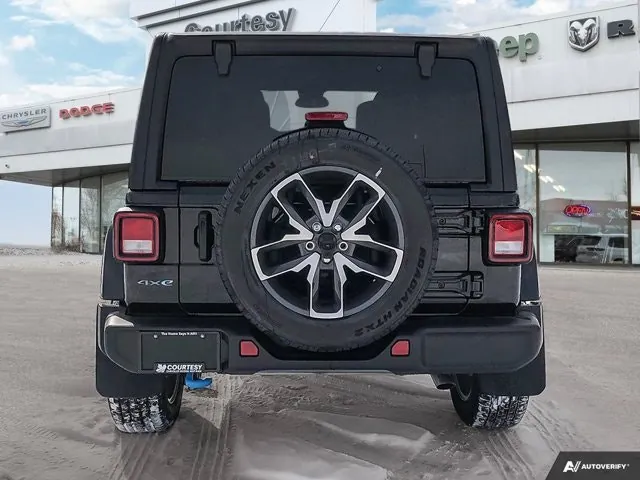 Jeep Wrangler 2024 photo 4