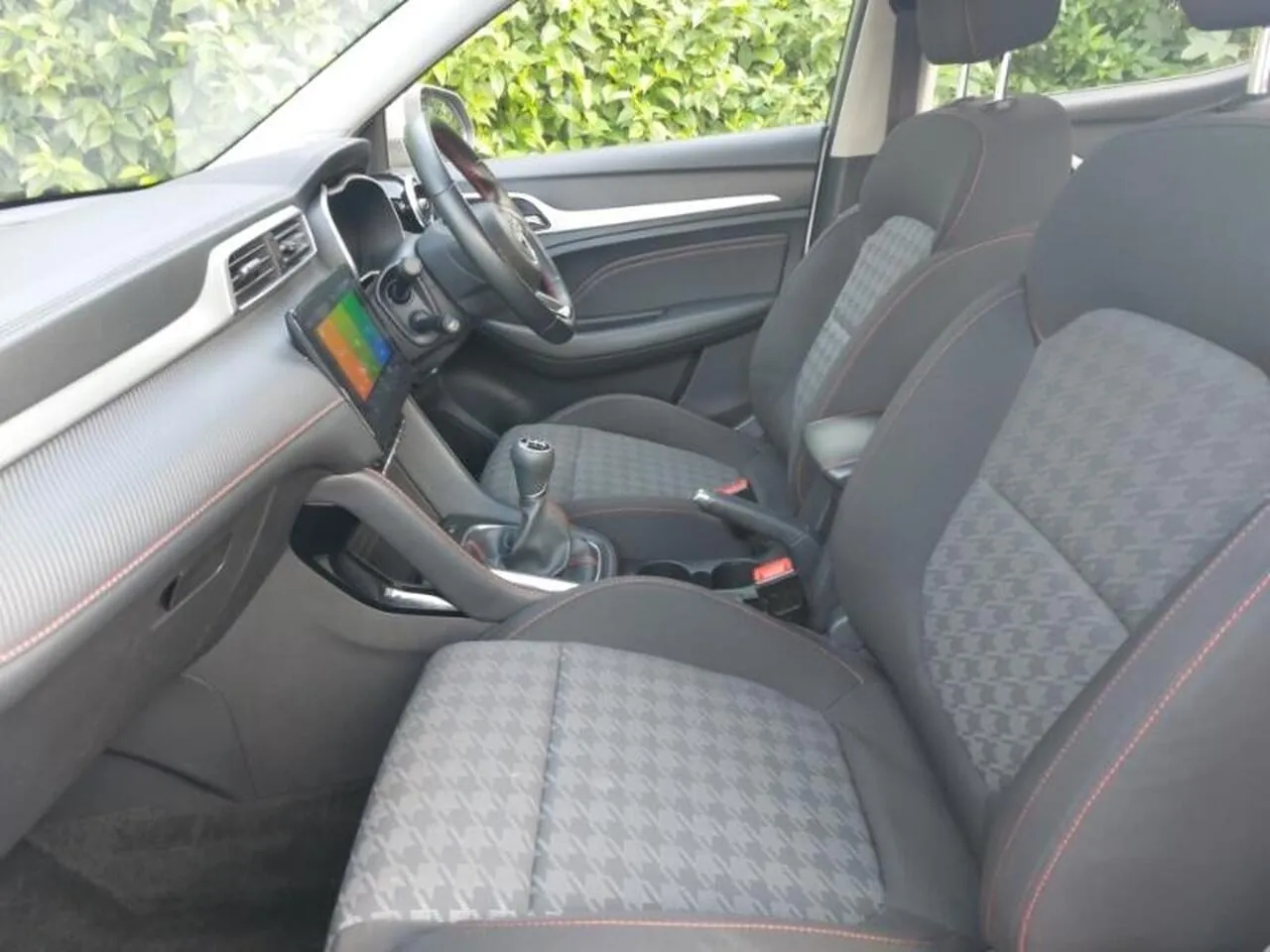 MG Mg Zs 2022 photo 5