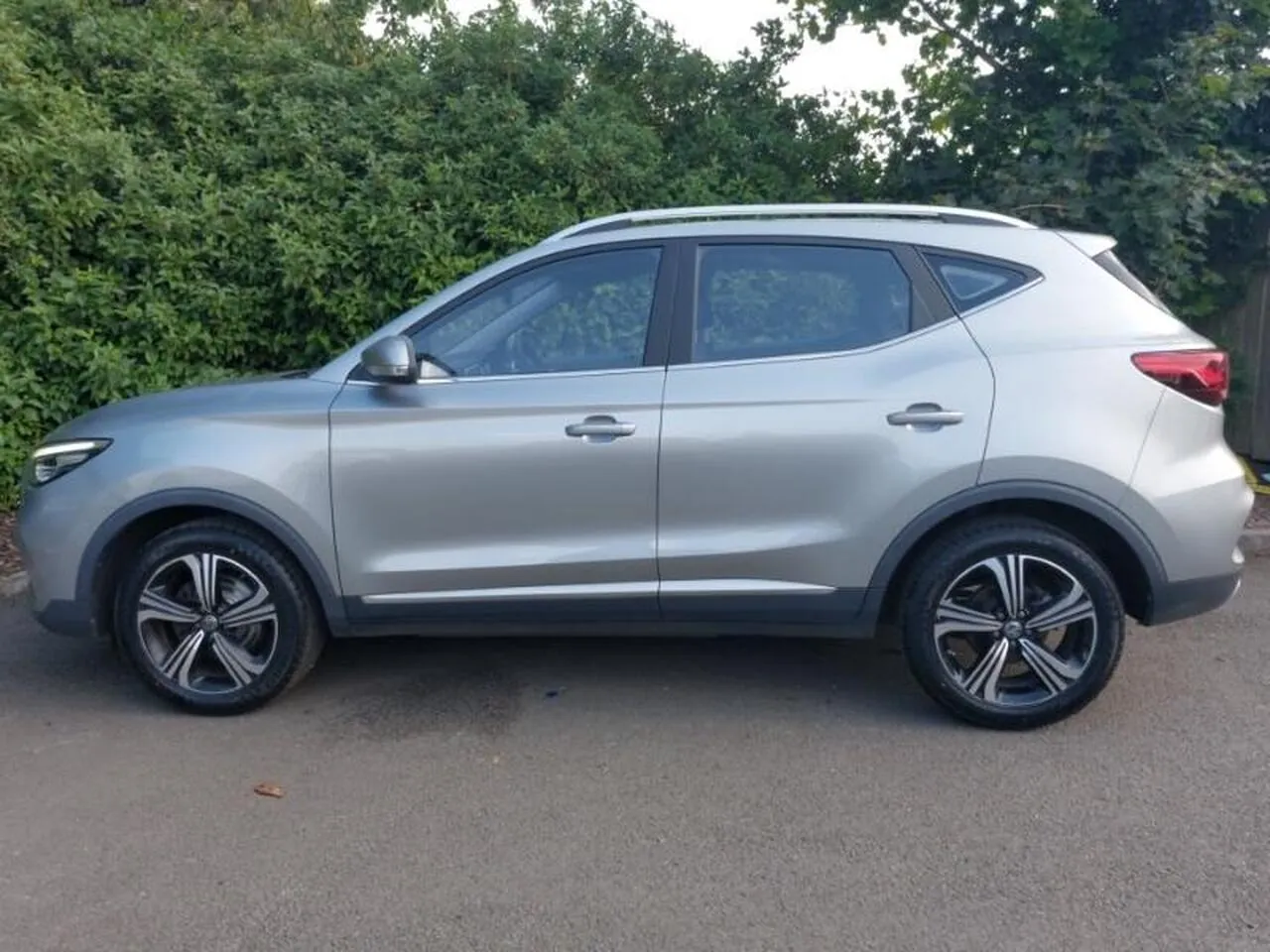 MG Mg Zs 2022 photo 4