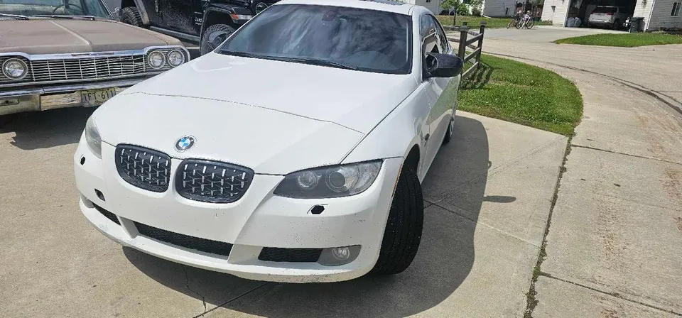 BMW 328I 2010 photo 2