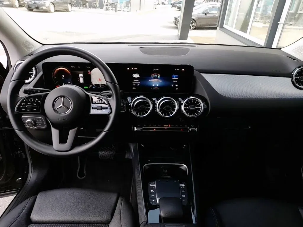 Mercedes-Benz Gla Class 2022 photo 3