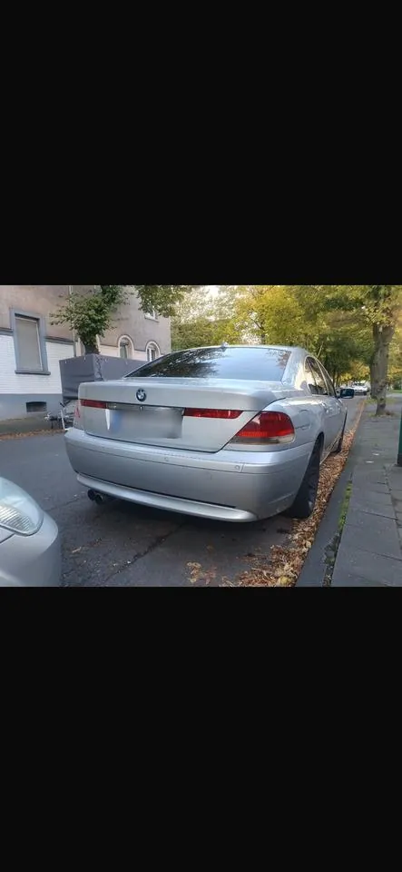 BMW 735I