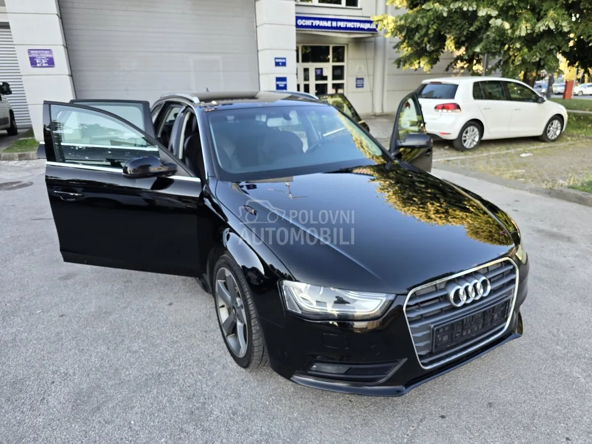 Audi A4 2012 photo 3