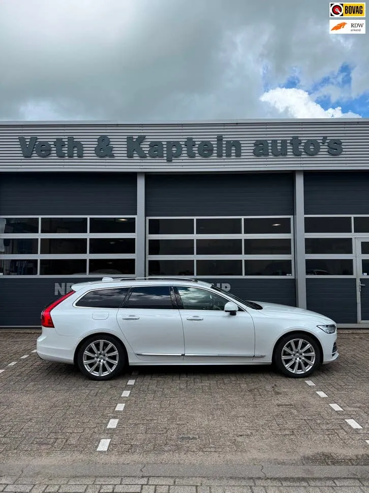 Volvo V90