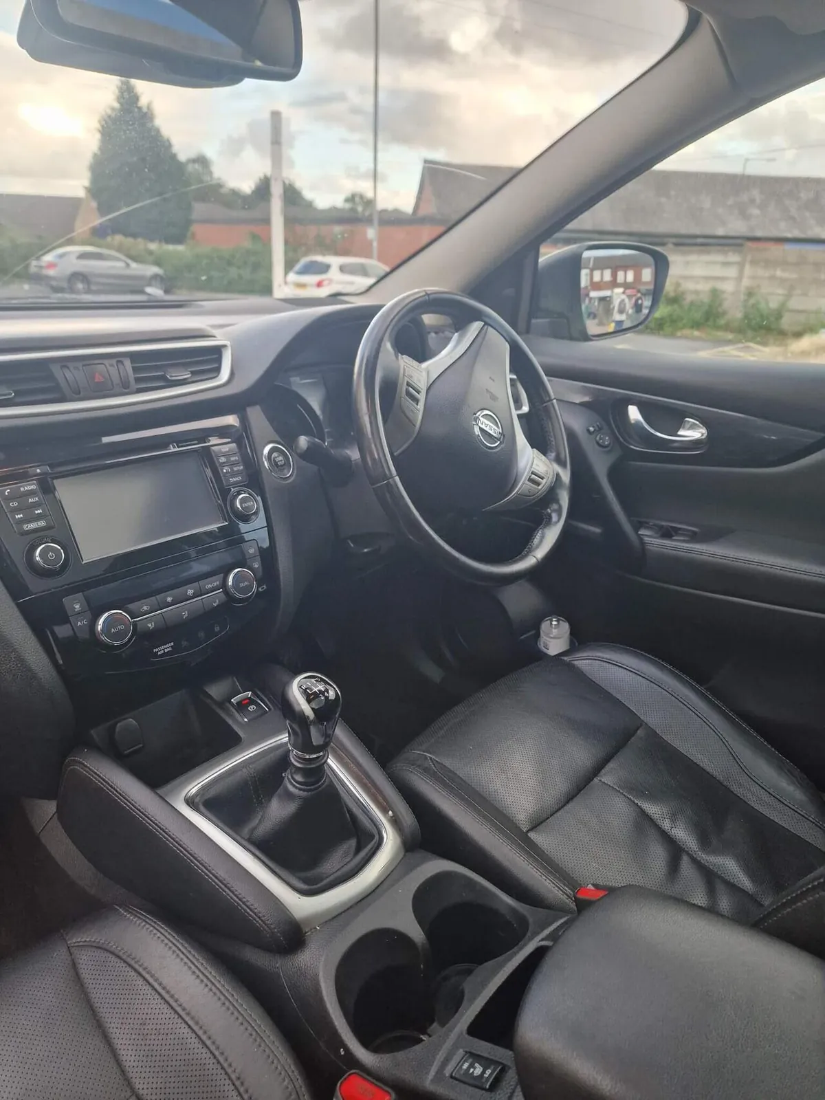 Nissan Qashqai 2014 photo 2