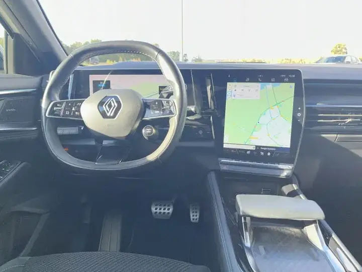 Renault Austral 2023 photo 3