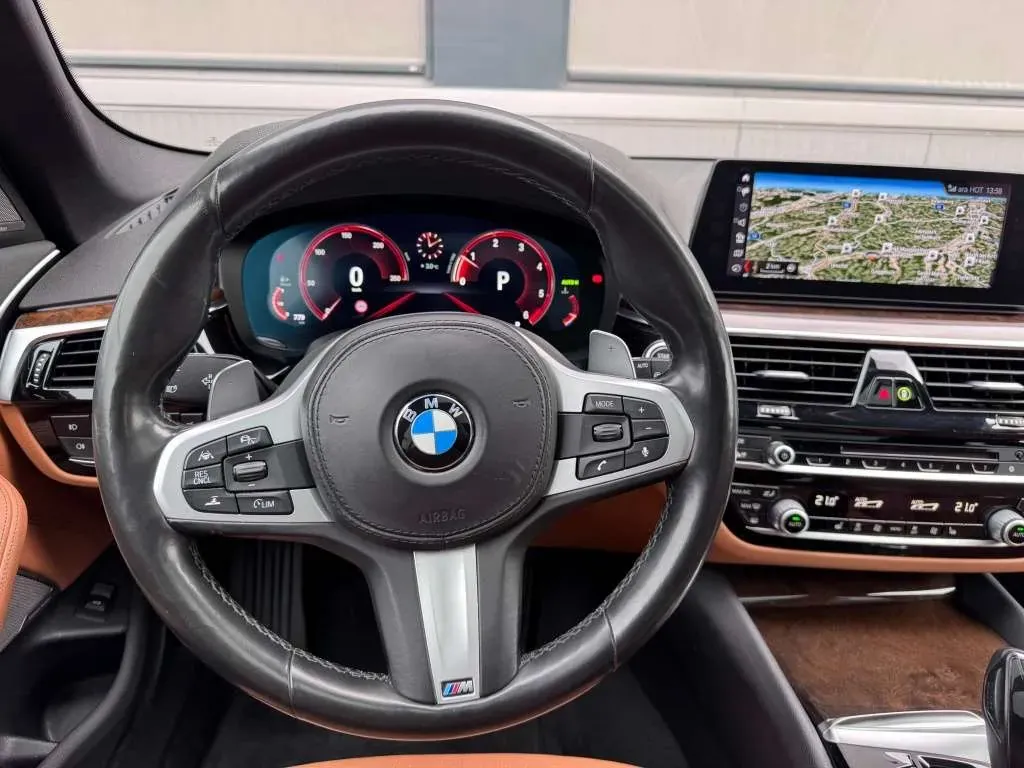 BMW 5 Series 2018 photo 3