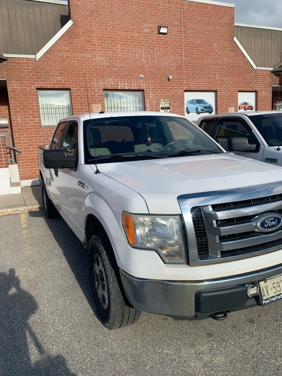 Ford F-150 2010 photo 2