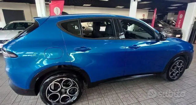 Alfa Romeo Tonale 2024 photo 2