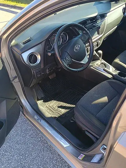 Toyota Auris 2013 photo 3