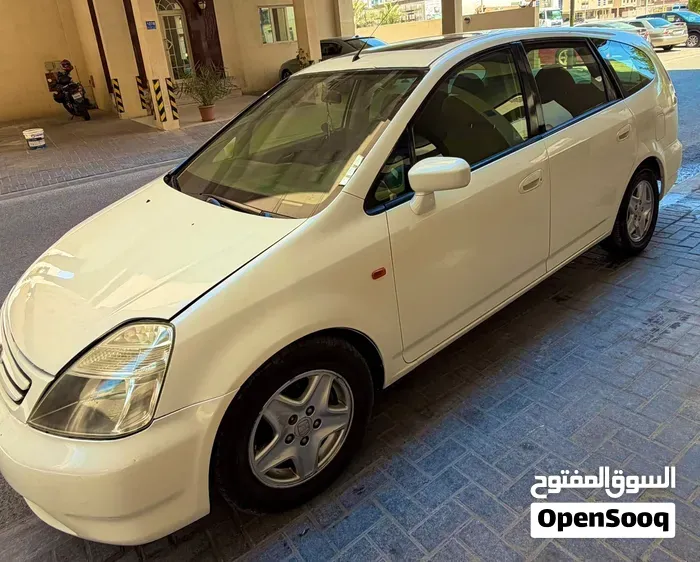 Honda Stream 2002 photo 3
