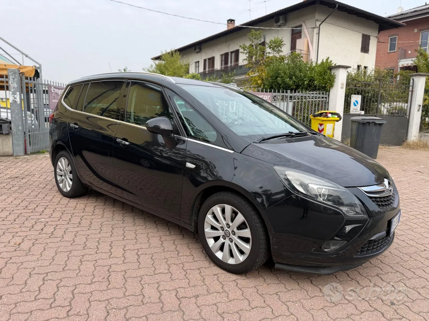 Opel Zafira Tourer 2013 photo 2