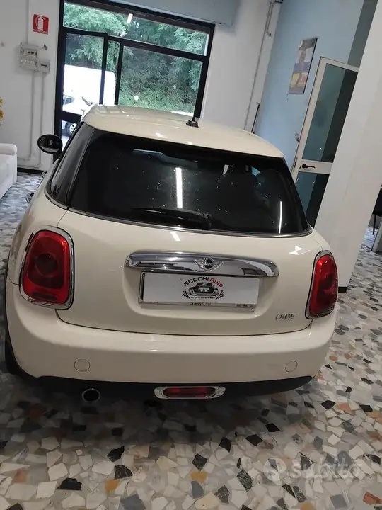 Mini Mini One 2015 photo 5