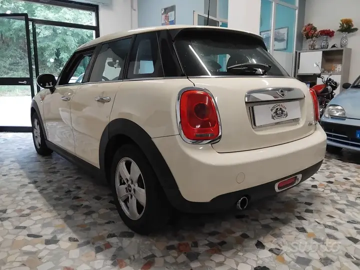 Mini Mini One 2015 photo 4