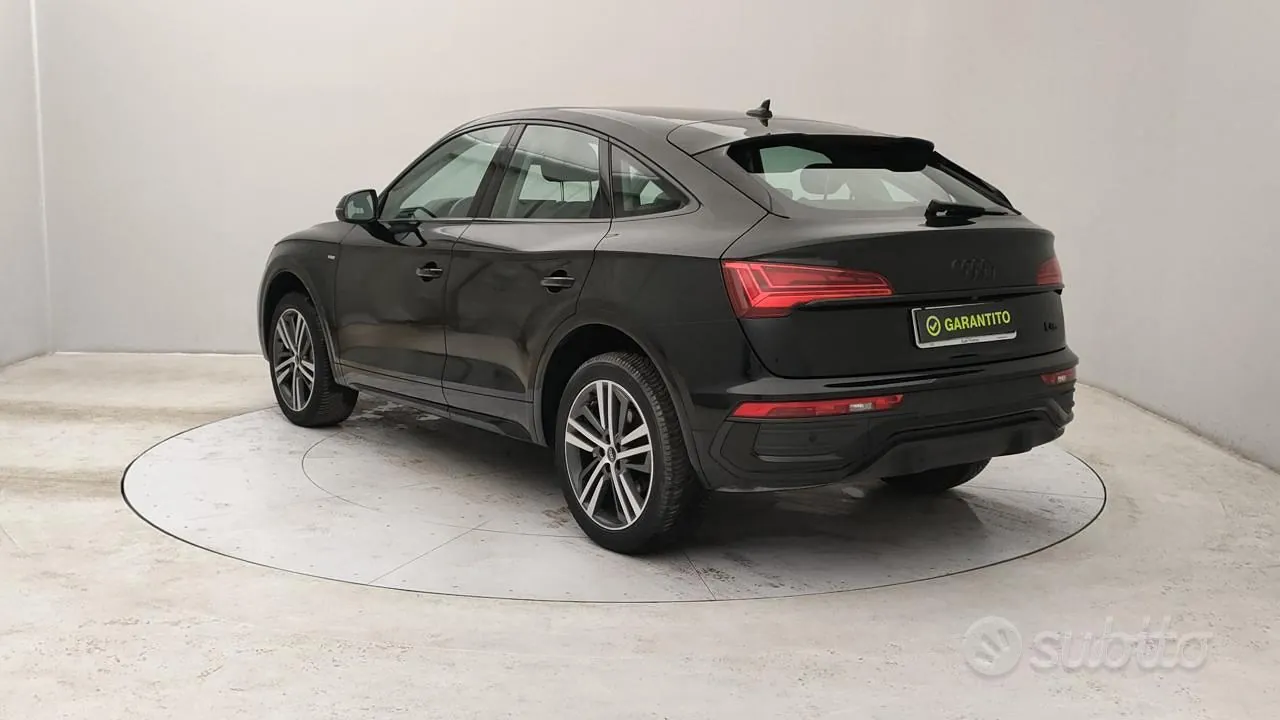 Audi Q5 2022 photo 3