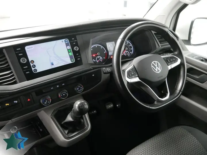 Volkswagen Transporter 2023 photo 2