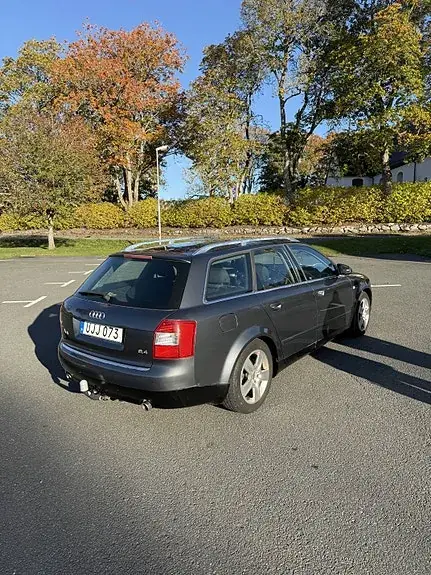Audi A4 2004 photo 3