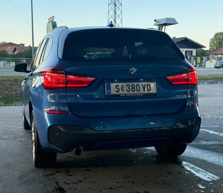 BMW Ix1 2017 photo 3