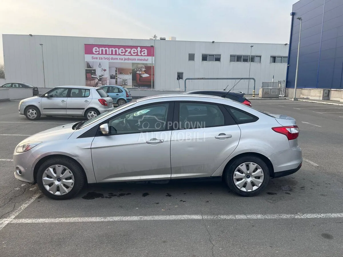 Ford Focus 2014 photo 3