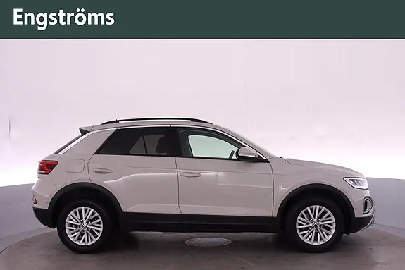 Volkswagen T-Roc 2023 photo 2