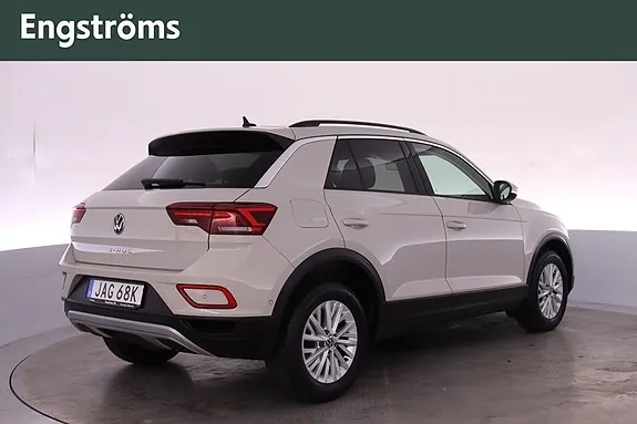 Volkswagen T-Roc 2023 photo 3