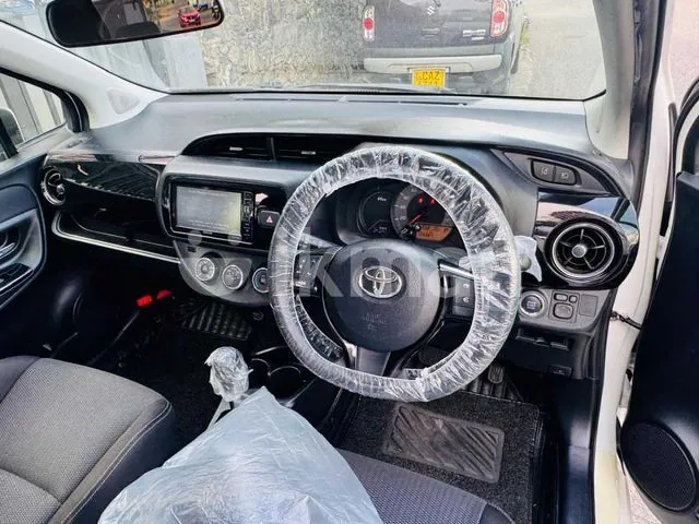 Toyota Vitz 2019 photo 5