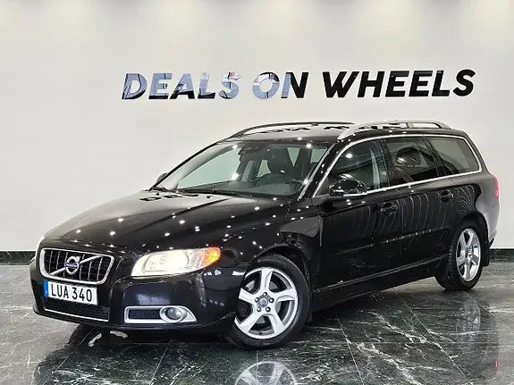 Volvo V70 2012 photo 2