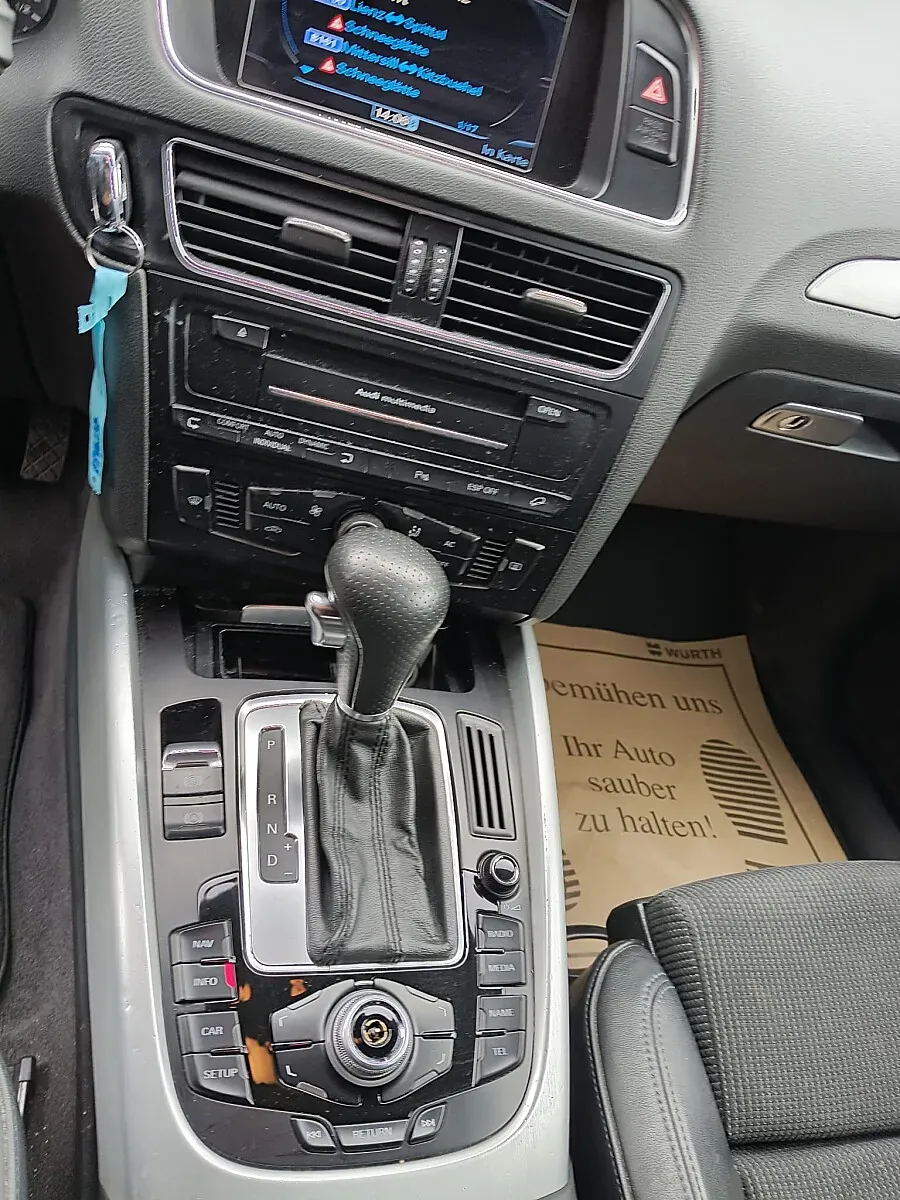 Audi Q5 2009 photo 2