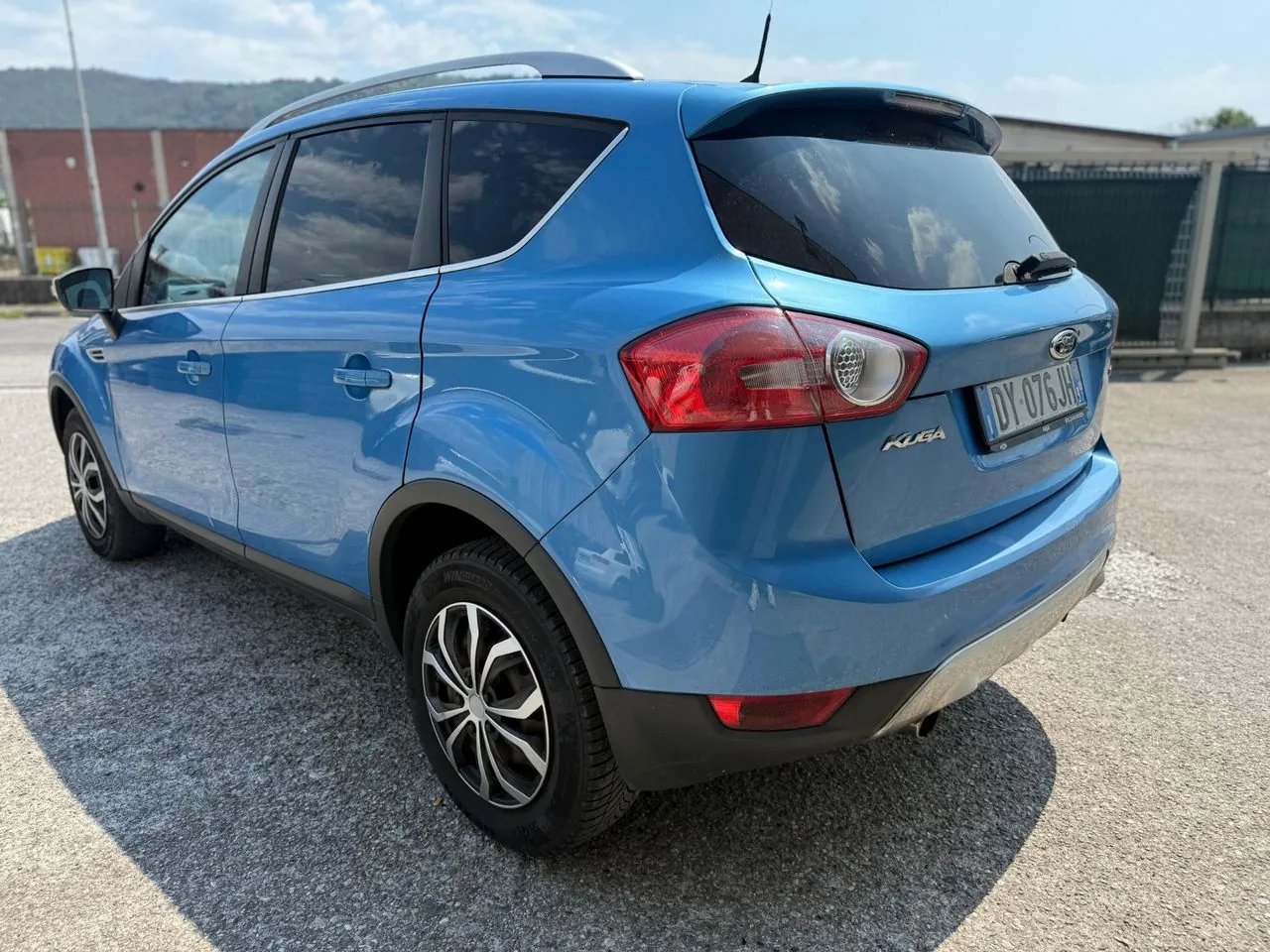 Ford Kuga 2010 photo 3