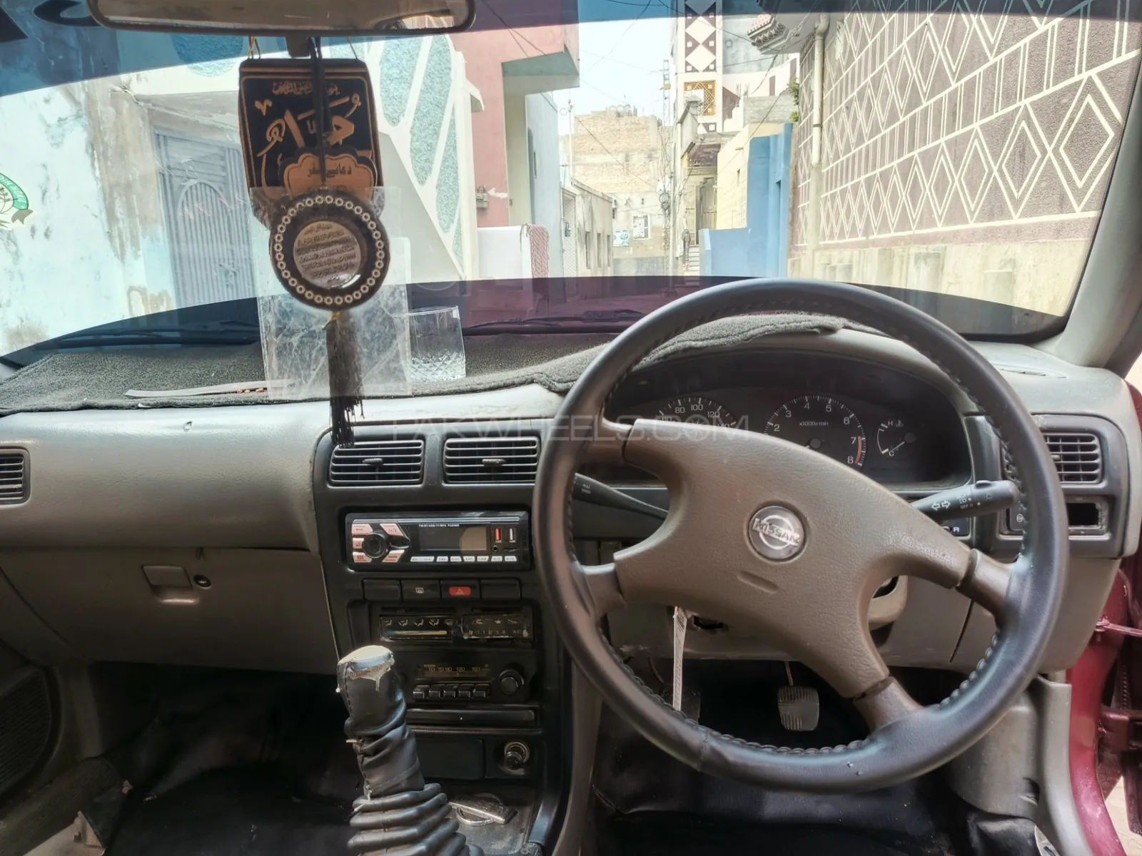 Nissan Sunny