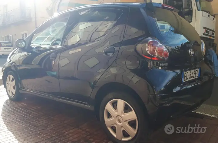 Toyota Aygo 2010 photo 3