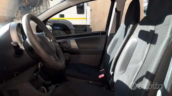 Toyota Aygo 2010 photo 5