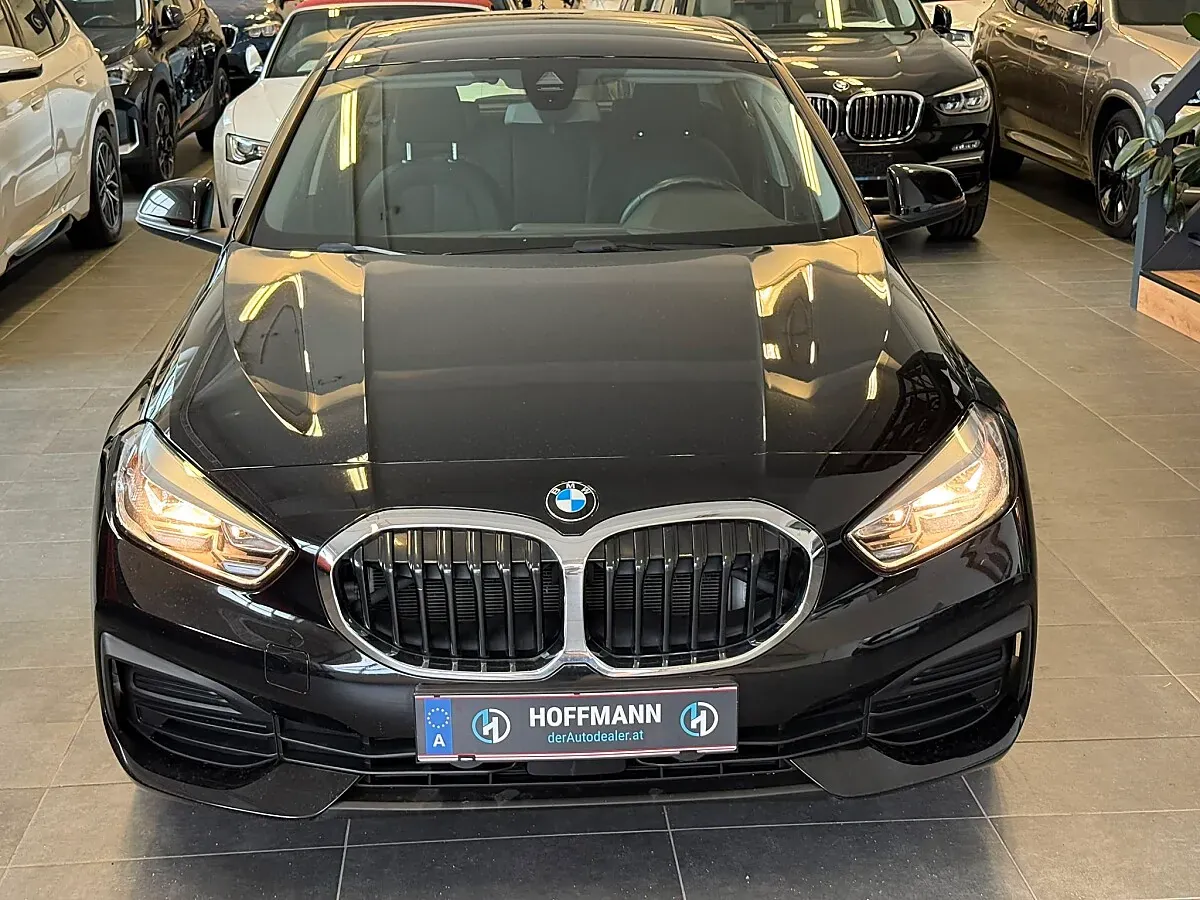 BMW 1 Series 2021 photo 2