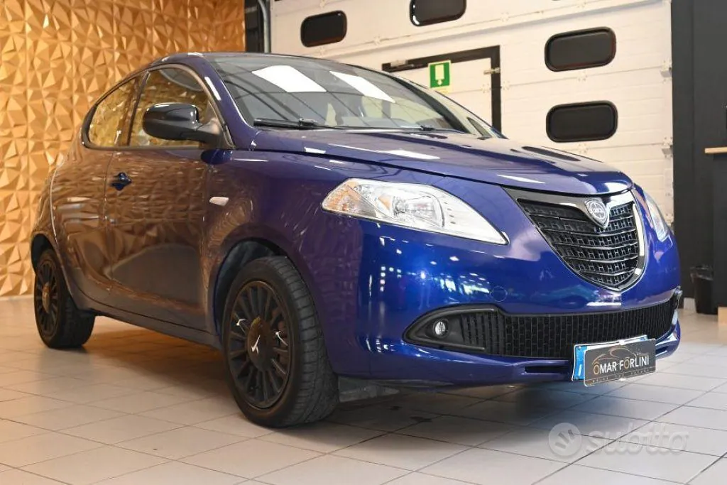 Lancia Ypsilon 2015 photo 2