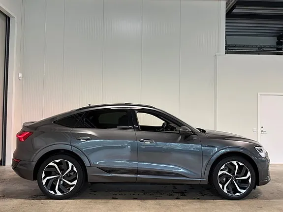 Audi Q8 E-Tron 2024 photo 3