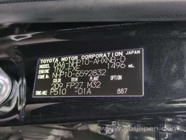 Toyota Aqua 2017 photo 5