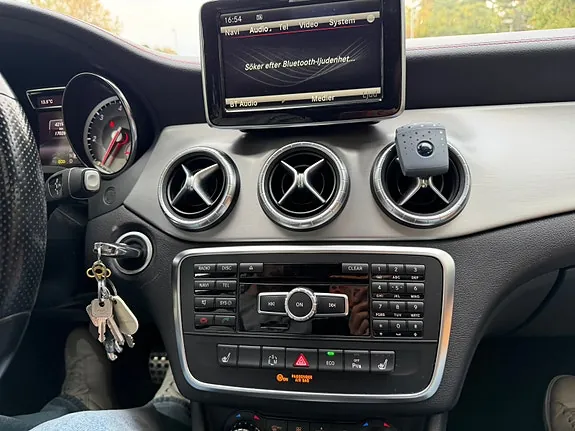 Mercedes-Benz Cla220 2015 photo 5