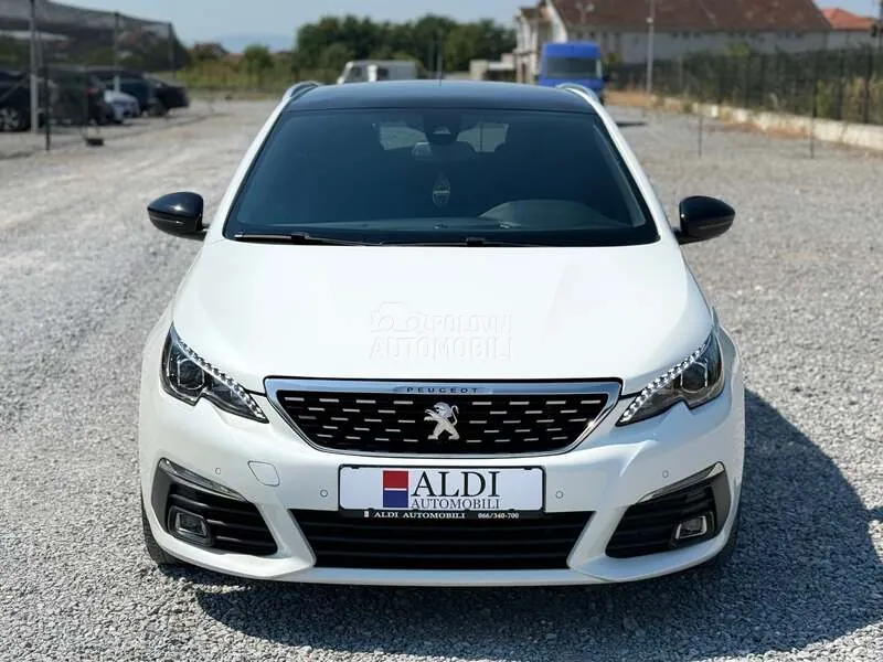 Peugeot 308 2019 photo 2
